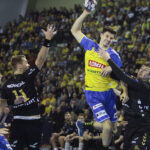 Kosmiczny mecz w Kielcach! Łomża Industria górą po pasjonującej walce! - Radio Kielce