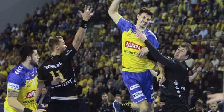 06.10.2022. Kielce. 4. kolejka Ligi Mistrzów: Łomża Industria Kielce - THW Kiel / Fot. Wiktor Taszłow – Radio Kielce