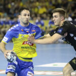 Kosmiczny mecz w Kielcach! Łomża Industria górą po pasjonującej walce! - Radio Kielce