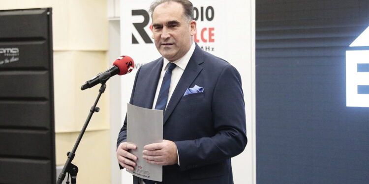 07.10.2022. Kielce. Otwarcie Centrum Edukacji Medialne. Na zdjęciu: Janusz Knap - prezes zarządu Radia Kielce / Fot. Wiktor Taszłow - Radio Kielce