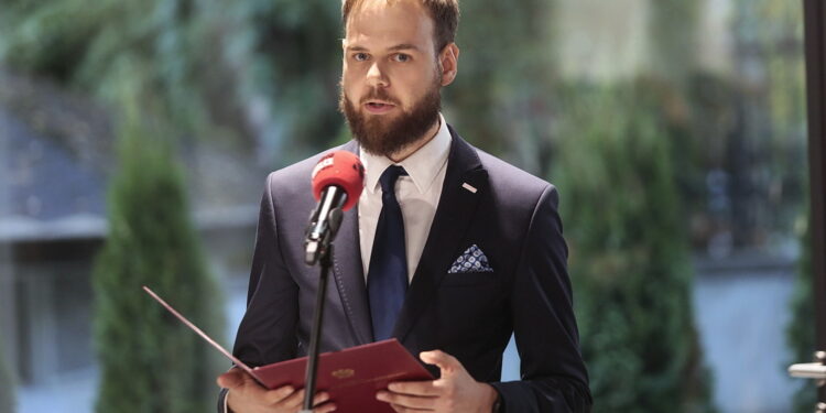 07.10.2022. Kielce. Otwarcie Centrum Edukacji Medialnej. Na zdjęciu: Mateusz Powązka, doradca ministra kultury dziedzictwa narodowego Piotra Glińskiego / Fot. Wiktor Taszłow - Radio Kielce