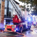 08.10.2022. Kielce. Pożar kamienicy przy ul. Sienkiewicza / Fot. Wiktor Taszłow - Radio Kielce