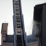 08.10.2022. Kielce. Pożar kamienicy przy ul. Sienkiewicza / Fot. Wiktor Taszłow - Radio Kielce