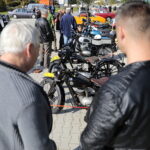 08.10.2022. Kielce. Wystawa poświęcona historii Zakładów Wyrobów Metalowych „SHL” i polskiego motocykla. Zlot Motocykli SHL i Pojazdów Zabytkowych / Fot. Wiktor Taszłow - Radio Kielce