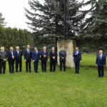 08.10.2022. Jędrzejów. Przekazanie sztandaru dla jędrzejowskich struktur PiS / Fot. Wiktor Taszłow - Radio Kielce