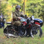 09.10.2022. Tokarnia. Muzeum Wsi Kieleckiej. Widowisko „Szlakiem wrześniowej chwały oręża polskiego” / Fot. Wiktor Taszłow - Radio Kielce