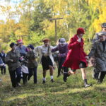 09.10.2022. Tokarnia. Muzeum Wsi Kieleckiej. Widowisko „Szlakiem wrześniowej chwały oręża polskiego” / Fot. Wiktor Taszłow - Radio Kielce