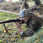 09.10.2022. Tokarnia. Muzeum Wsi Kieleckiej. Widowisko „Szlakiem wrześniowej chwały oręża polskiego” / Fot. Wiktor Taszłow - Radio Kielce