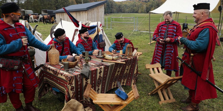 15.10.2022. Oblęgorek. XVII Hubertus Sarmacki w Oblęgorku / Fot. Wiktor Taszłow - Radio Kielce