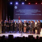 17.10.2022. Kielce. Uroczystość nadania imienia sztandaru Świętokrzyskiej Wojewódzkiej Komendy Ochotniczych Hufców Pracy / Fot. Wiktor Taszłow - Radio Kielce