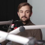 17.10.2022 Radio Kielce. Studio Polityczne Radia Kielce. Na zdjęciu: Mateusz Iwan - Konfederacja Partia KORWiN / Fot. Wiktor Taszłow - Radio Kielce
