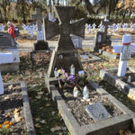 Zapomnianym bohaterom - Radio Kielce Kielce. Cmentarz Partyzancki. Grób Wojtusia Szczepaniaka / Fot. Wiktor Taszłow – Radio Kielce