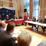 25.10.2022. Kielce. Spotkanie inaugurujące przygotowania do 80. rocznicy pacyfikacji Michniowa. / Fot. Wiktor Taszłow - Radio Kielce