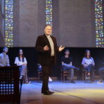 25.10.2022. Kielce. WDK. Premiera musicalu "Amos. Historia niemożliwego miasta" / Fot. Wiktor Taszłow – Radio Kielce