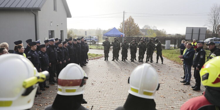 26.10.2022. Wzdół Parcele. Ćwiczenia obronne pod kryptonimem „Zamek 22” / Fot. Wiktor Taszłow - Radio Kielce