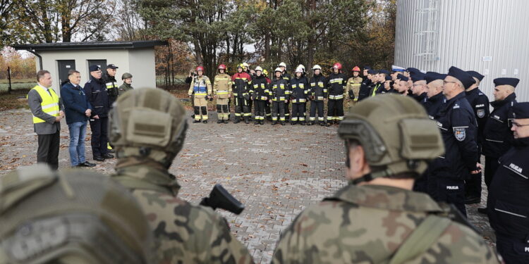 26.10.2022. Wzdół Parcele. Ćwiczenia obronne pod kryptonimem „Zamek 22” / Fot. Wiktor Taszłow - Radio Kielce