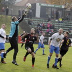 23.10.2022 Kielce. Mecz charytatywny dziennikarze - sędziowie piłkarscy na rzecz leczenia dziennikarza TVP Leszka Salvy/ Fot. Jarosław Kubalski - Radio Kielce