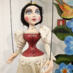 12.10.2022. Kielce. Dworek Laszczyków. Wystawa „Jej wysokość Lalka” / Fot. Jarosław Kubalski - Radio Kielce