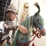 12.10.2022. Kielce. Dworek Laszczyków. Wystawa „Jej wysokość Lalka” / Fot. Jarosław Kubalski - Radio Kielce