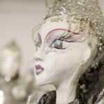 12.10.2022. Kielce. Dworek Laszczyków. Wystawa „Jej wysokość Lalka” / Fot. Jarosław Kubalski - Radio Kielce