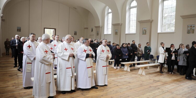 22.10.2022 Kielce. Poświęcenie odnowionej kaplicy przy ulicy Pietraszki / Fot. Jarosław Kubalski - Radio Kielce
