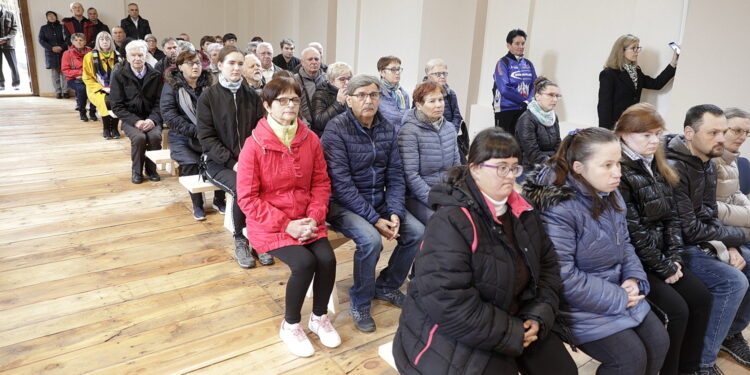 22.10.2022 Kielce. Poświęcenie odnowionej kaplicy przy ulicy Pietraszki / Fot. Jarosław Kubalski - Radio Kielce