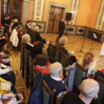 Seniorzy prezentują swoje talenty i zachęcają do wychodzenia z domu - Radio Kielce