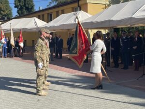 07.10.2022. Opatów. Nadanie imienia płk. Jana Piwnika Ponurego szkołom Zespołu Szkół nr 1 / Fot. Emilia SItarska - Radio Kielce