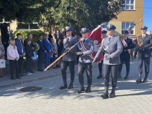 07.10.2022. Opatów. Nadanie imienia płk. Jana Piwnika Ponurego szkołom Zespołu Szkół nr 1 / Fot. Emilia SItarska - Radio Kielce