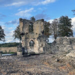 Ćmielów. Ruiny zamku Szydłowieckich na wyspie / Fot. Emilia Sitarska – Radio Kielce