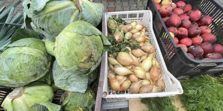 Ceny z opatowskiego Targowiska Miejskiego (26.10.2022) - Radio Kielce