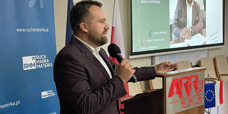 Na zdjęciu: Marek Materek - prezydent Starachowic / Fot. Emilia Sitarska - Radio Kielce