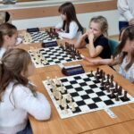 06.11.2022. Kielce. Turniej szachów szybkich dzieci do lat 11 z okazji Narodowego Święta Niepodległości / Fot. Maciej Makuła - Radio Kielce