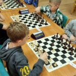 06.11.2022. Kielce. Turniej szachów szybkich dzieci do lat 11 z okazji Narodowego Święta Niepodległości / Fot. Maciej Makuła - Radio Kielce