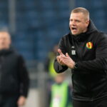 Na zdjęciu: Kamil Kuzera - trener Korony / Fot. Jakub Kaczmarczyk - PAP