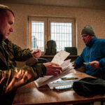 19.11.2022. Kielce. Ochotnicy wstępujący w szeregi WOT. / Fot. ppor. Daniel Woś - ŚBOT