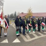 10.11.2022. Sandomierz. Patriotyczna instalacja stanęła na rondzie w prawobrzeżnej części miasta / Fot. Grażyna Szlęzak - Radio Kielce