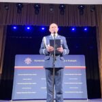 16.11.2022. Kielce. Wręczenie odznaczeń i wyróżnień dla zasłużonych cywilnych pracowników policji. Na zdjęciu: nadinsp. Jarosław Kaleta - Komendant Wojewódzki Policji w Kielcach / Fot. Michał Kita - Radio Kielce