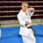 Na pierwszym planie: Piotr Węgliński