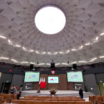 10.11.2022. Kielce. Budynek „Okrąglaka” urzędu wojewódzkiego w Kielcach zaprezentował się w nowej odsłonie / Fot. Wiktor Taszłow - Radio Kielce