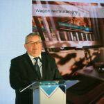 04.11.2022. Warszawa. Minister infrastruktury Andrzej Adamczyk podczas konferencji prasowej ws. ogłoszenia największego w historii PKP Intercity przetargu na zakup nowych wagonów / Fot. PAP - Marcin Obara