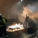 8.11.2022. Naprawa. Ćwiczenia straży pożarnej, pogotowia ratunkowego i policji w tunelu na trasie S7 / Fot. PAP - Grzegorz Momot