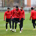 28.11.2022. Kielce. Stadion przy ulicy Kusocińskiego. Trening Korony Kielce / Fot. Korona Kielce