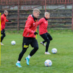 28.11.2022. Kielce. Stadion przy ulicy Kusocińskiego. Trening Korony Kielce / Fot. Korona Kielce