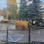 06.11.2022. Staszów. Prace przy urzędzie miasta / Fot. Grażyna Szlęzak - Radio Kielce