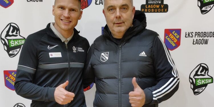 Na zdjęciu (od lewej): Marcin Robak i trener ŁKS Probudex Łagów Ireneusz Pietrzykowski / Fot. ŁKS Probudex Łagów - Facebook