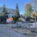 06.11.2022. Staszów. Prace przy urzędzie miasta / Fot. Grażyna Szlęzak - Radio Kielce