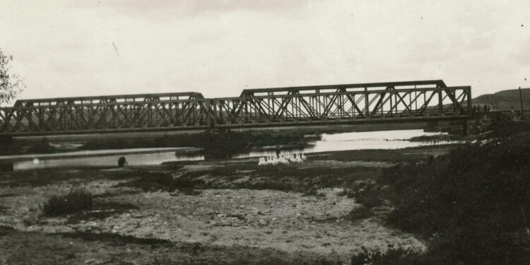 1940. Brzeźno. Kolejowy most na Nidzie. / fotopolska.eu