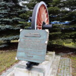 Car, cesarz, król i papież na peronie w Bzinie - Radio Kielce 17.11.2022. Skarżysko-Kamienna. PKP Cargo. Zakład Przewozów Towarowych / Fot. Wiktor Taszłow – Radio Kielce