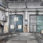 Car, cesarz, król i papież na peronie w Bzinie - Radio Kielce 17.11.2022. Skarżysko-Kamienna. Zabudowania dawnej lokomotywowni (parowozowni i spalinowozowni) oraz warsztatów kolejowych / Fot. Wiktor Taszłow – Radio Kielce